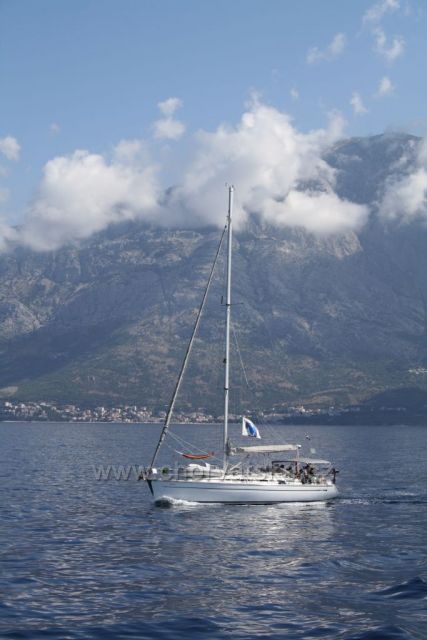 Baška Voda od moře.