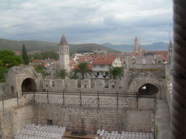 Trogir - pobřeží