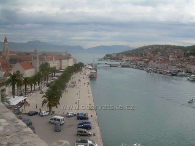 Trogir - promenáda