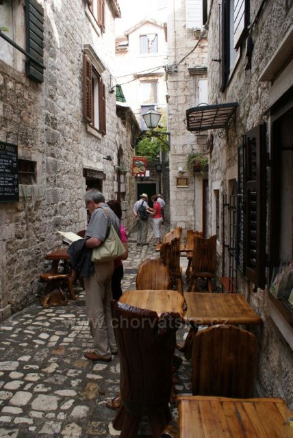 V uličkách Trogiru