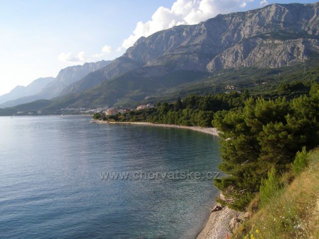 Naše pláž v Tučepi.Pohled od Podgory.