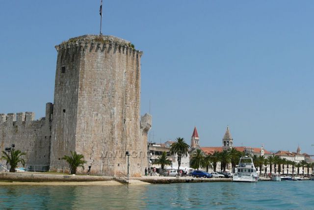 Trogir
pevnost Kamerlengo ze 12.století