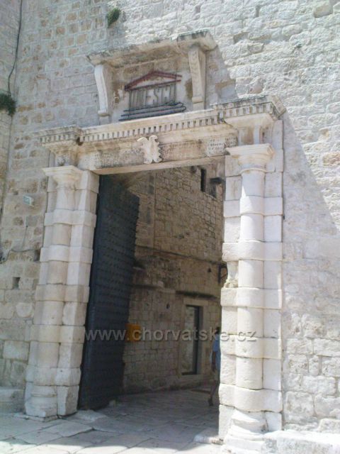 Trogir
Jižní brána