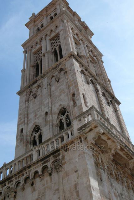 Trogir
katedrála Sv.Vavřince ze
13.století
