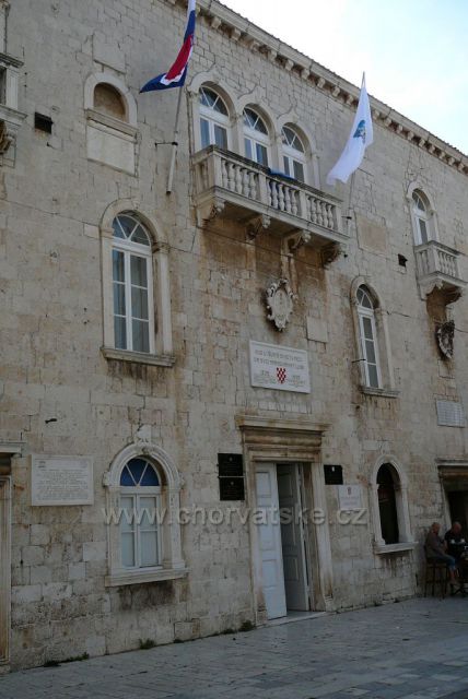 Trogir
Viječnica (radnice)