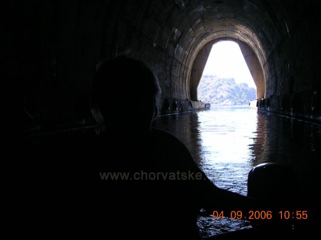 Ten samý tunel při pohledu zevnitř